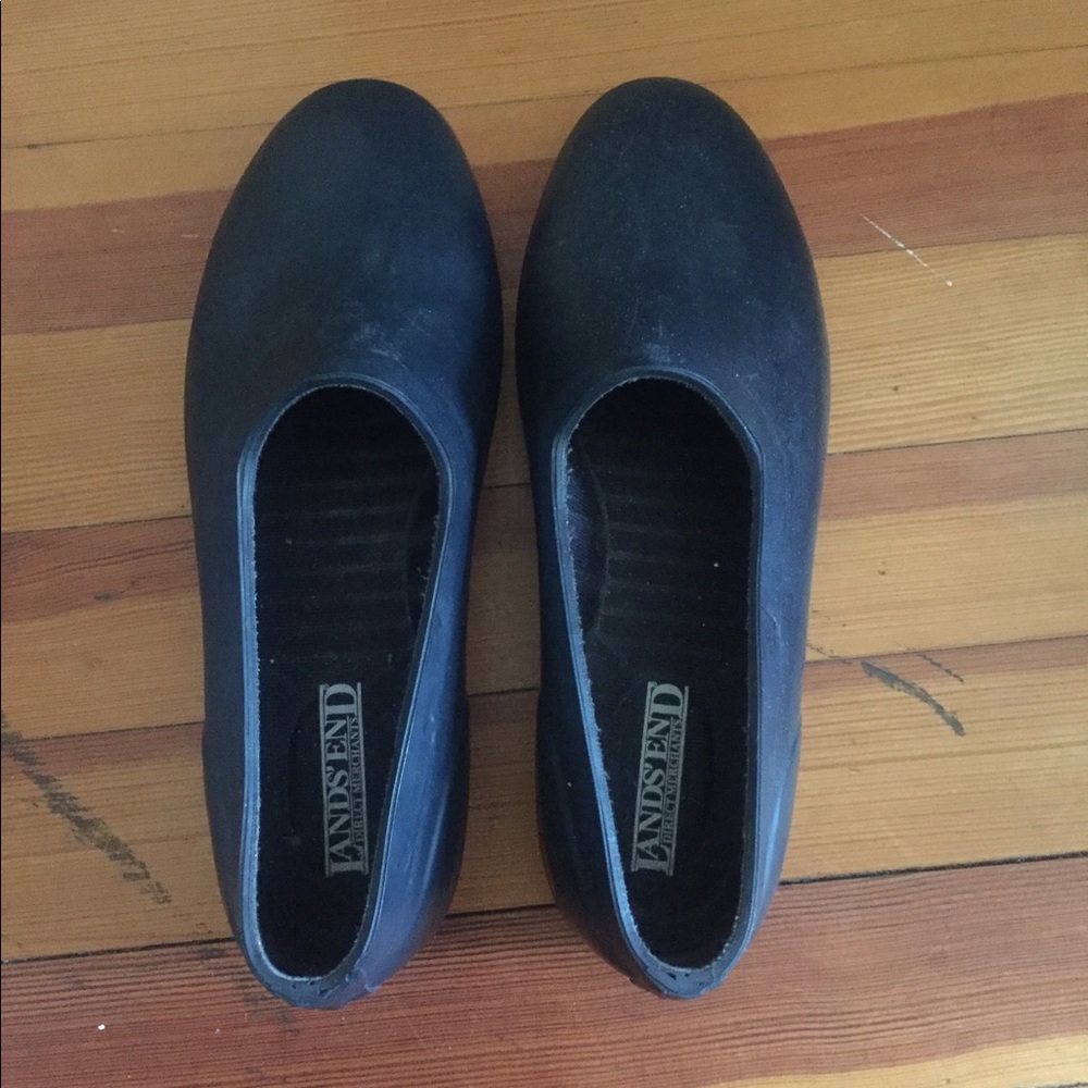 Rain shoes for women
